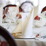 Otel Sacher
