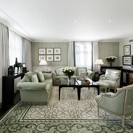 ホテル ザッハー