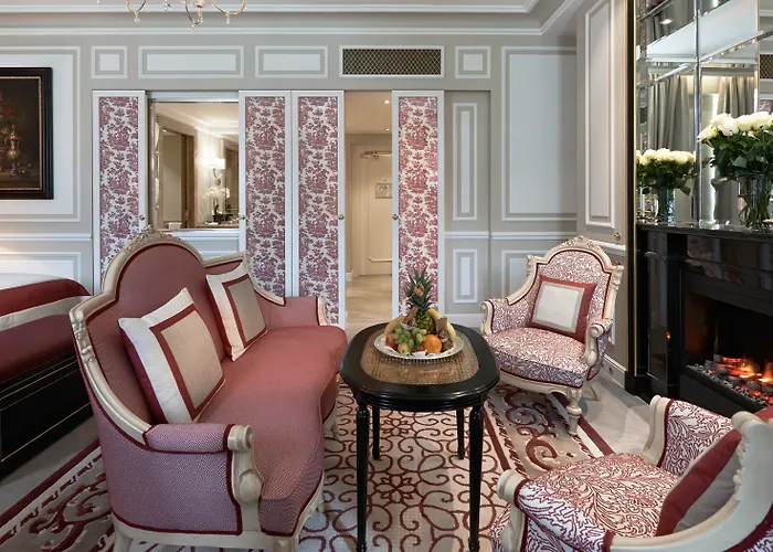Sacher Отель