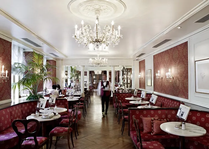 Sacher Отель 5*