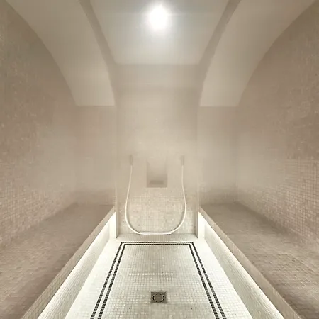 Hotell Sacher 5*