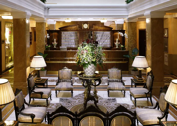 Sacher Hotell 5*